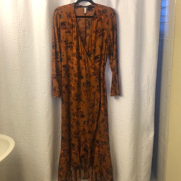 bell sleeve wrap midi dress leith